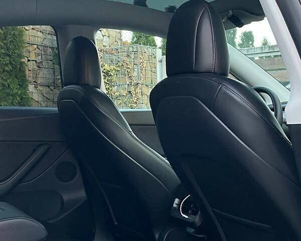 Белый Тесла Model Y, объемом двигателя 0 л и пробегом 56 тыс. км за 24980 $, фото 57 на Automoto.ua