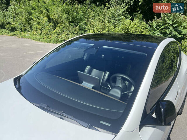 Белый Тесла Model Y, объемом двигателя 0 л и пробегом 63 тыс. км за 25500 $, фото 13 на Automoto.ua