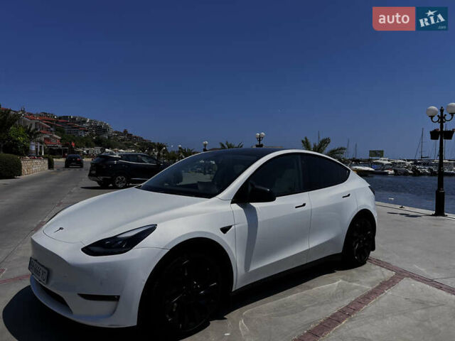 Белый Тесла Model Y, объемом двигателя 0 л и пробегом 61 тыс. км за 28000 $, фото 8 на Automoto.ua