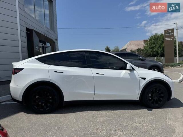 Белый Тесла Model Y, объемом двигателя 0 л и пробегом 34 тыс. км за 31999 $, фото 5 на Automoto.ua