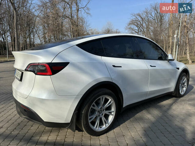 Белый Тесла Model Y, объемом двигателя 0 л и пробегом 64 тыс. км за 32500 $, фото 27 на Automoto.ua