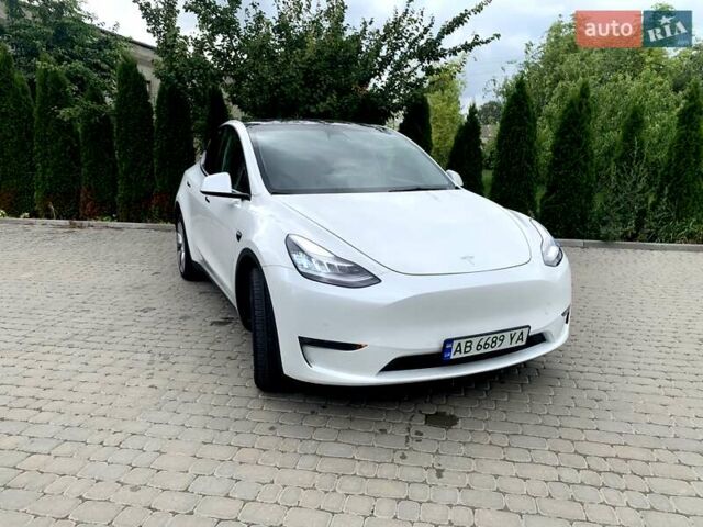 Белый Тесла Model Y, объемом двигателя 0 л и пробегом 40 тыс. км за 28600 $, фото 50 на Automoto.ua