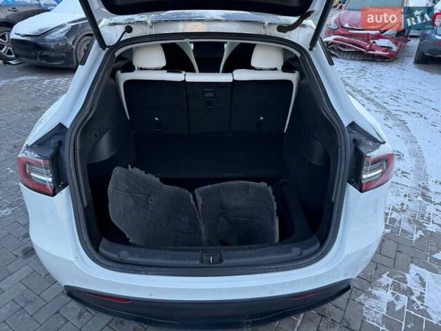 Білий Тесла Model Y, об'ємом двигуна 0 л та пробігом 148 тис. км за 18400 $, фото 7 на Automoto.ua