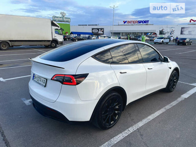 Белый Тесла Model Y, объемом двигателя 0 л и пробегом 97 тыс. км за 34500 $, фото 3 на Automoto.ua