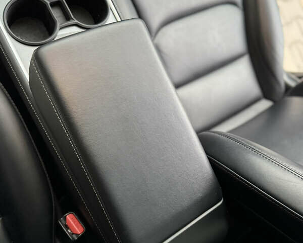 Білий Тесла Model Y, об'ємом двигуна 0 л та пробігом 116 тис. км за 26500 $, фото 11 на Automoto.ua