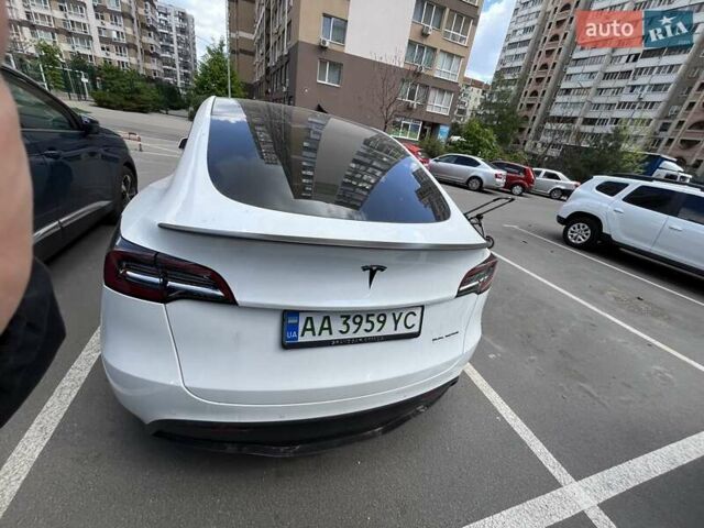 Белый Тесла Model Y, объемом двигателя 0 л и пробегом 132 тыс. км за 26200 $, фото 5 на Automoto.ua