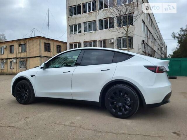 Білий Тесла Model Y, об'ємом двигуна 0 л та пробігом 76 тис. км за 32800 $, фото 16 на Automoto.ua