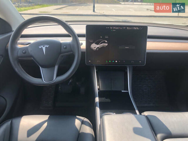 Белый Тесла Model Y, объемом двигателя 0 л и пробегом 55 тыс. км за 24500 $, фото 13 на Automoto.ua
