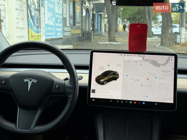Тесла Model Y 2021 в Николаеве на Automoto.ua Белый Тесла Model Y, объемом двигателя 0 л и пробегом 80 тыс. км за 24999 $, фото 33 на Automoto.ua