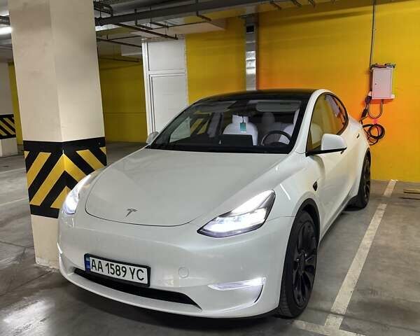 Белый Тесла Model Y, объемом двигателя 0 л и пробегом 47 тыс. км за 26000 $, фото 6 на Automoto.ua