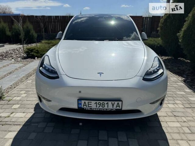 Белый Тесла Model Y, объемом двигателя 0 л и пробегом 53 тыс. км за 32000 $, фото 4 на Automoto.ua