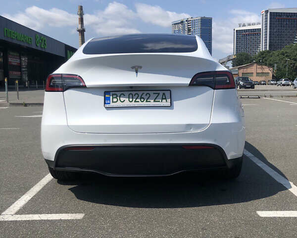 Белый Тесла Model Y, объемом двигателя 0 л и пробегом 55 тыс. км за 24500 $, фото 7 на Automoto.ua
