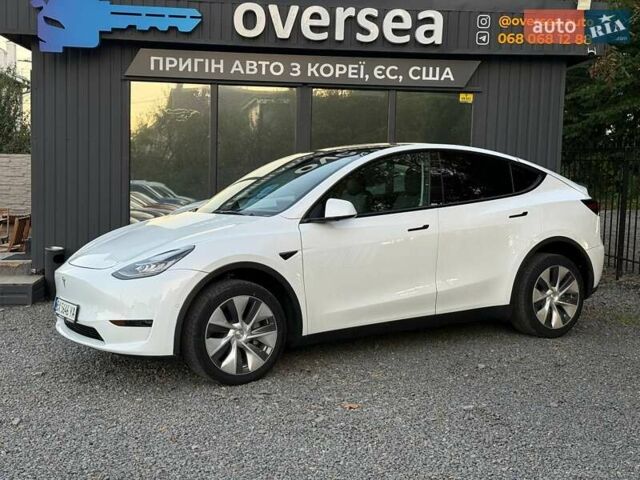 Белый Тесла Model Y, объемом двигателя 0 л и пробегом 156 тыс. км за 22500 $, фото 1 на Automoto.ua