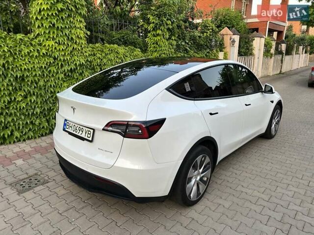 Белый Тесла Model Y, объемом двигателя 0 л и пробегом 69 тыс. км за 24900 $, фото 17 на Automoto.ua
