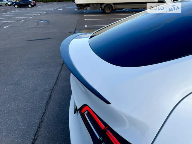 Білий Тесла Model Y, об'ємом двигуна 0 л та пробігом 97 тис. км за 34500 $, фото 16 на Automoto.ua