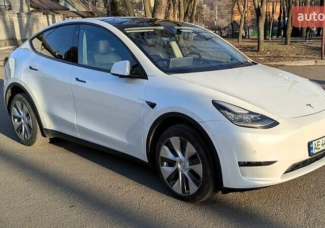 Білий Тесла Model Y, об'ємом двигуна 0 л та пробігом 101 тис. км за 23899 $, фото 20 на Automoto.ua