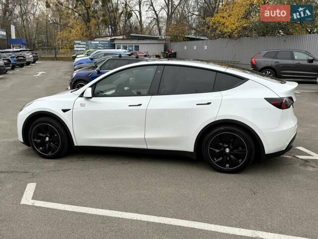 Белый Тесла Model Y, объемом двигателя 0 л и пробегом 80 тыс. км за 25500 $, фото 5 на Automoto.ua