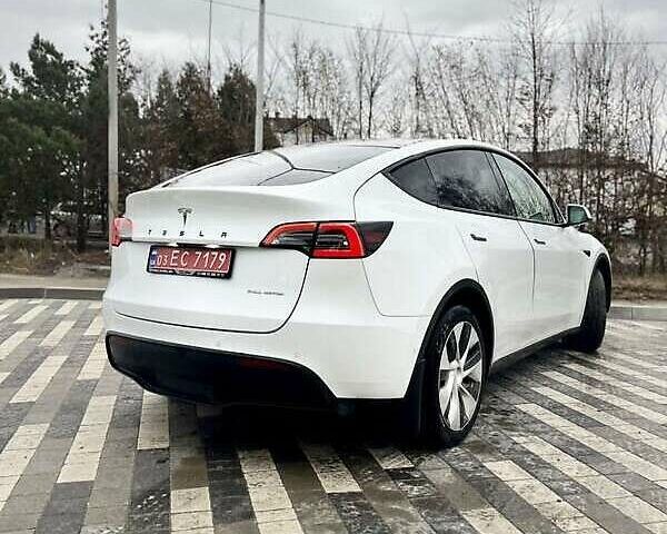 Белый Тесла Model Y, объемом двигателя 0 л и пробегом 79 тыс. км за 24500 $, фото 6 на Automoto.ua