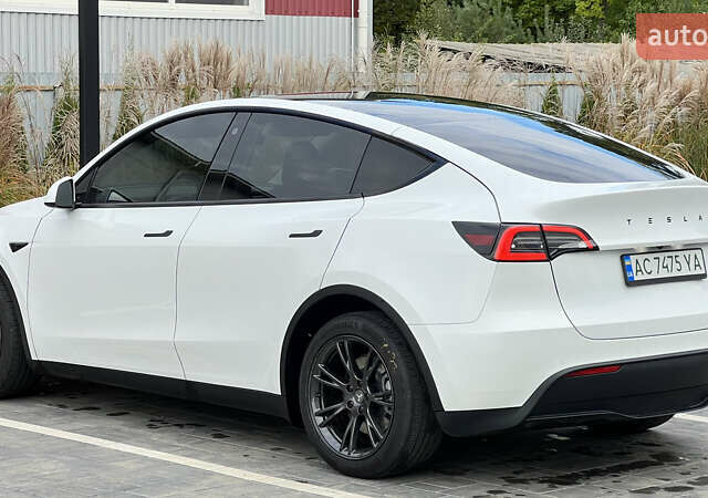 Тесла Model Y 2021 в Луцке на Automoto.ua Белый Тесла Model Y, объемом двигателя 0 л и пробегом 69 тыс. км за 22400 $, фото 9 на Automoto.ua