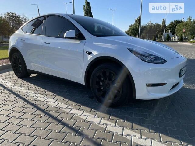 Белый Тесла Model Y, объемом двигателя 0 л и пробегом 25 тыс. км за 31500 $, фото 9 на Automoto.ua