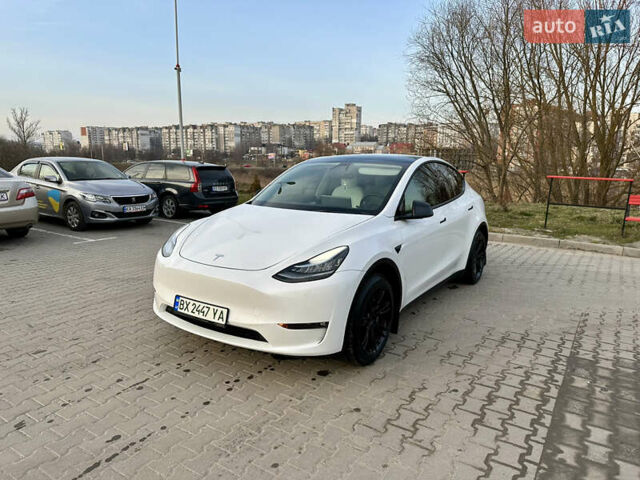 Білий Тесла Model Y, об'ємом двигуна 0 л та пробігом 45 тис. км за 37999 $, фото 10 на Automoto.ua