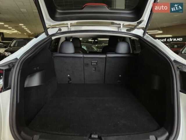 Білий Тесла Model Y, об'ємом двигуна 0 л та пробігом 58 тис. км за 26989 $, фото 11 на Automoto.ua