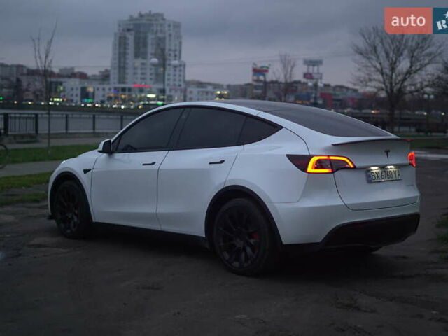 Білий Тесла Model Y, об'ємом двигуна 0 л та пробігом 66 тис. км за 23500 $, фото 10 на Automoto.ua