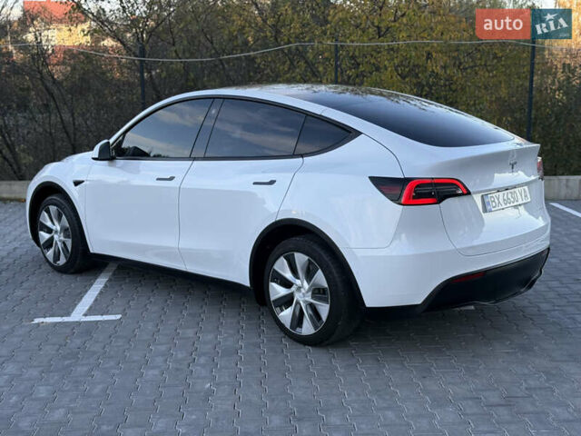 Тесла Model Y 2021 в Хмельницком на Automoto.ua Белый Тесла Model Y, объемом двигателя 0 л и пробегом 83 тыс. км за 25499 $, фото 8 на Automoto.ua