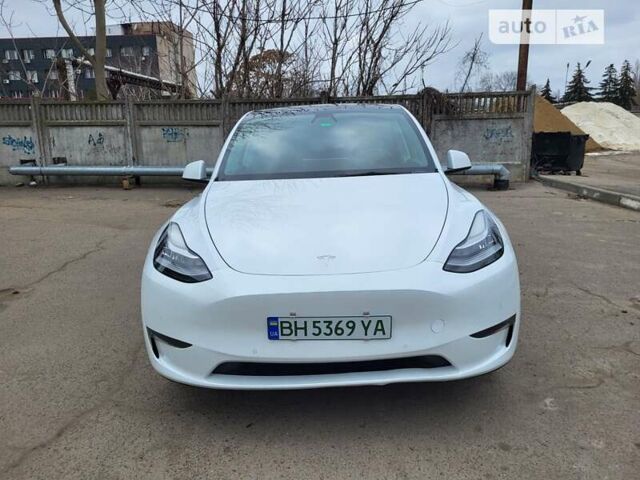 Белый Тесла Model Y, объемом двигателя 0 л и пробегом 76 тыс. км за 32800 $, фото 4 на Automoto.ua