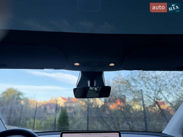 Тесла Model Y 2021 в Хмельницком на Automoto.ua Белый Тесла Model Y, объемом двигателя 0 л и пробегом 83 тыс. км за 25499 $, фото 77 на Automoto.ua