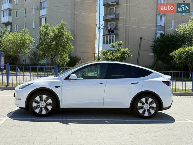 Белый Тесла Model Y, объемом двигателя 0 л и пробегом 108 тыс. км за 30550 $, фото 7 на Automoto.ua