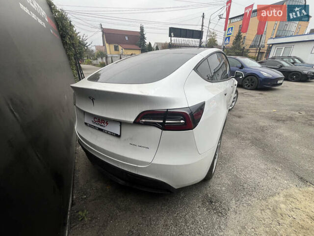 Білий Тесла Model Y, об'ємом двигуна 0 л та пробігом 56 тис. км за 25000 $, фото 3 на Automoto.ua
