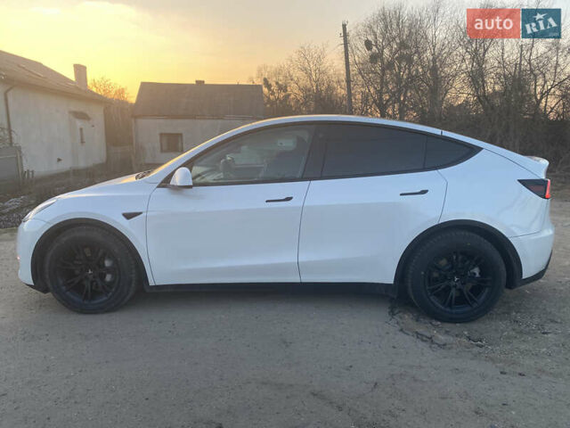 Белый Тесла Model Y, объемом двигателя 0 л и пробегом 32 тыс. км за 25700 $, фото 4 на Automoto.ua