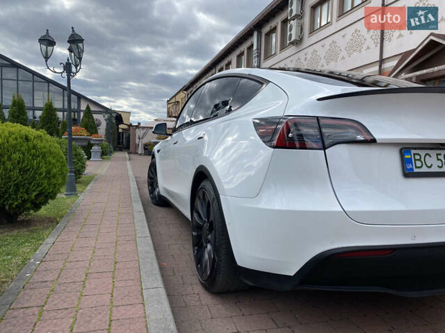Белый Тесла Model Y, объемом двигателя 0 л и пробегом 130 тыс. км за 23000 $, фото 21 на Automoto.ua