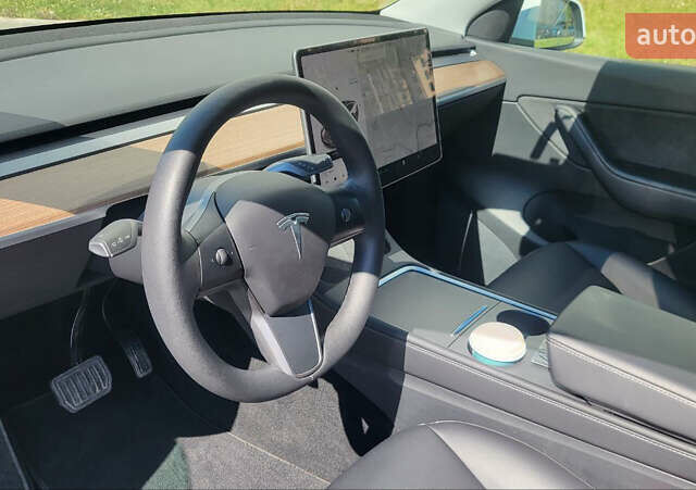 Белый Тесла Model Y, объемом двигателя 0 л и пробегом 74 тыс. км за 23800 $, фото 12 на Automoto.ua