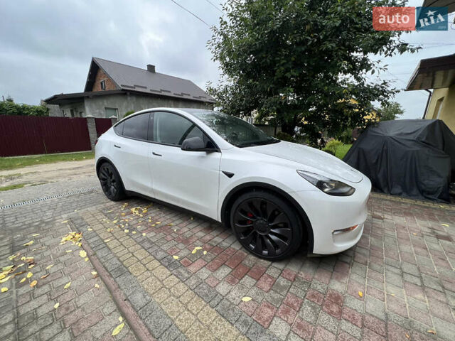 Белый Тесла Model Y, объемом двигателя 0 л и пробегом 92 тыс. км за 23500 $, фото 2 на Automoto.ua