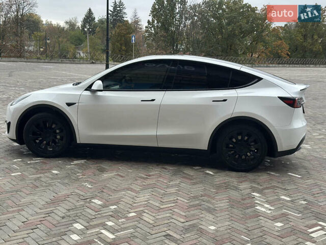 Білий Тесла Model Y, об'ємом двигуна 0 л та пробігом 85 тис. км за 26700 $, фото 3 на Automoto.ua