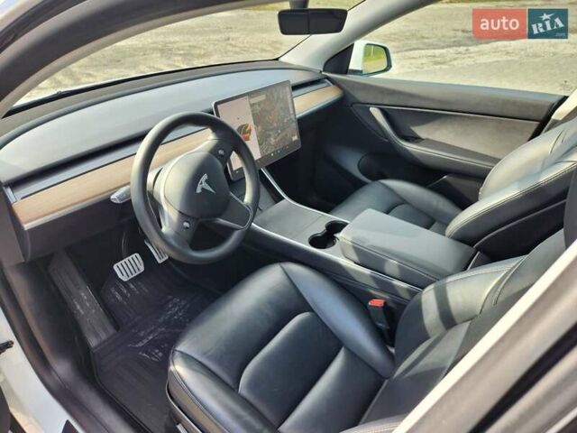 Белый Тесла Model Y, объемом двигателя 0 л и пробегом 98 тыс. км за 22500 $, фото 14 на Automoto.ua