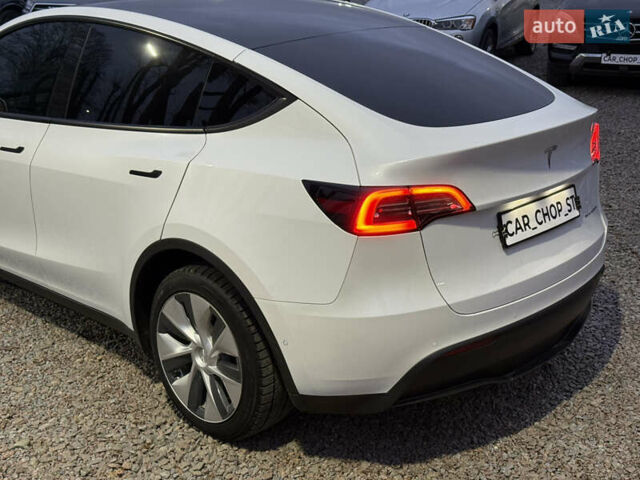 Белый Тесла Model Y, объемом двигателя 0 л и пробегом 128 тыс. км за 22600 $, фото 11 на Automoto.ua