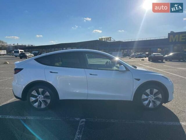 Білий Тесла Model Y, об'ємом двигуна 0 л та пробігом 43 тис. км за 32500 $, фото 7 на Automoto.ua