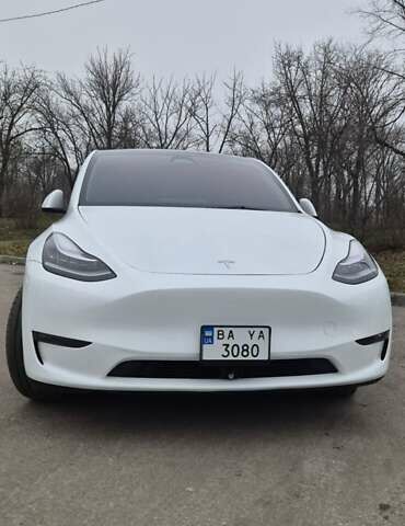 Белый Тесла Model Y, объемом двигателя 0 л и пробегом 27 тыс. км за 29000 $, фото 29 на Automoto.ua