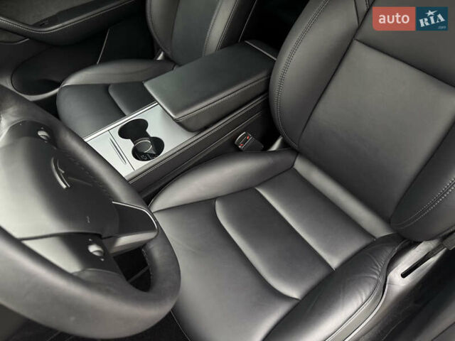 Белый Тесла Model Y, объемом двигателя 0 л и пробегом 74 тыс. км за 25700 $, фото 19 на Automoto.ua