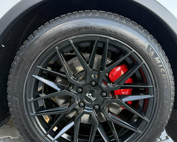 Белый Тесла Model Y, объемом двигателя 0 л и пробегом 45 тыс. км за 29999 $, фото 7 на Automoto.ua