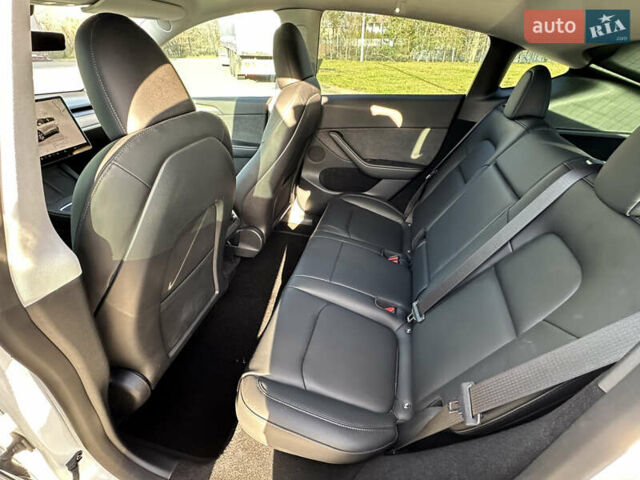 Білий Тесла Model Y, об'ємом двигуна 0 л та пробігом 44 тис. км за 28900 $, фото 12 на Automoto.ua