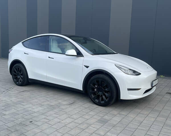 Белый Тесла Model Y, объемом двигателя 0 л и пробегом 38 тыс. км за 31000 $, фото 17 на Automoto.ua