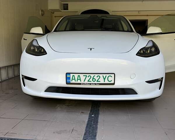 Белый Тесла Model Y, объемом двигателя 0 л и пробегом 76 тыс. км за 32800 $, фото 6 на Automoto.ua