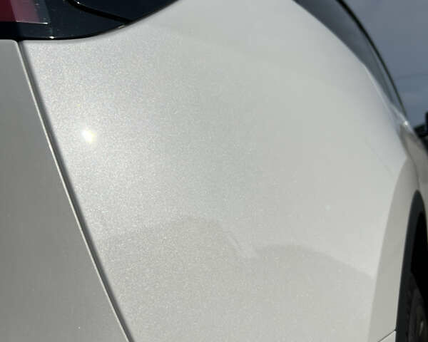 Белый Тесла Model Y, объемом двигателя 0 л и пробегом 12 тыс. км за 44900 $, фото 10 на Automoto.ua