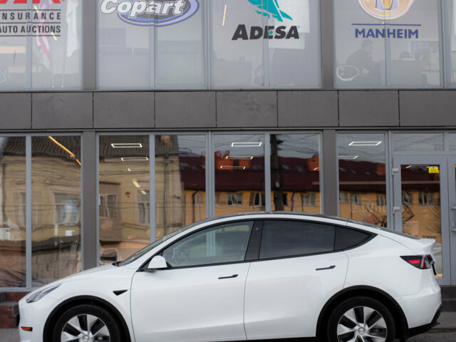 Білий Тесла Model Y, об'ємом двигуна 0 л та пробігом 17 тис. км за 46500 $, фото 12 на Automoto.ua