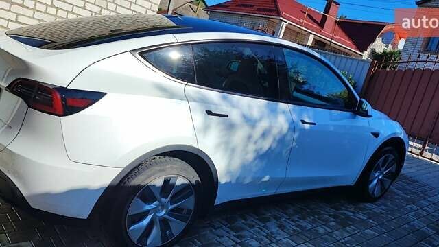 Белый Тесла Model Y, объемом двигателя 0 л и пробегом 40 тыс. км за 32500 $, фото 4 на Automoto.ua