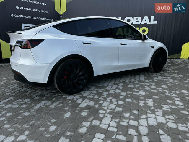 Белый Тесла Model Y, объемом двигателя 0 л и пробегом 61 тыс. км за 24700 $, фото 6 на Automoto.ua